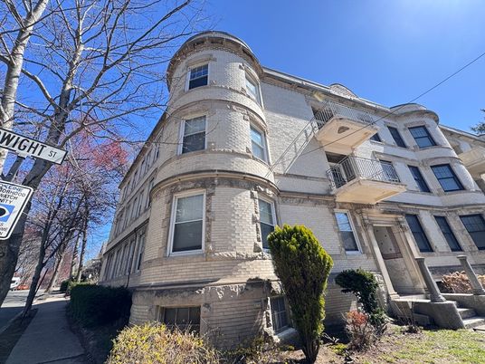 Exterior, Facade, Brick Facade, Queen Anne Victorian