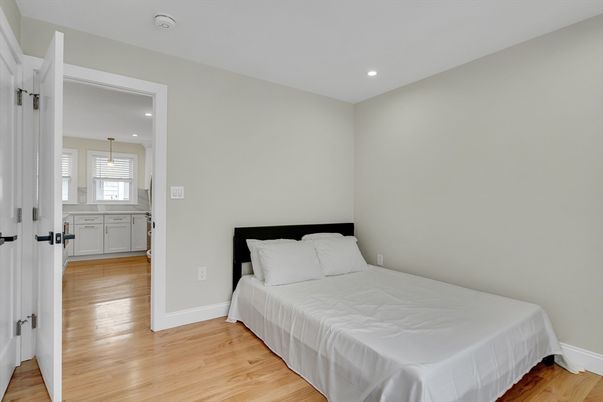 Bedroom, Interior, Pendant Lights, Recessed Lighting, Wood Texture Flooring