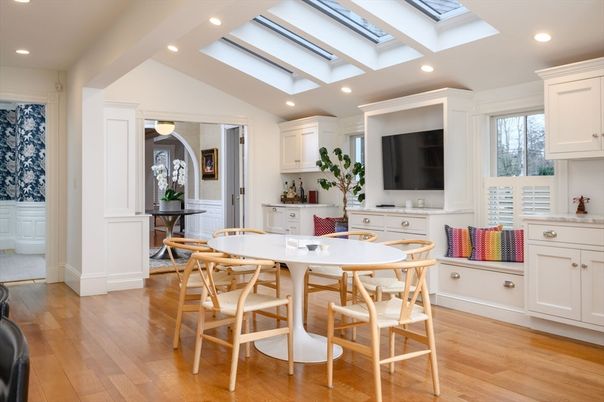 Dining room, Interior, Kitchen, Recessed Lighting, Wood Texture Flooring