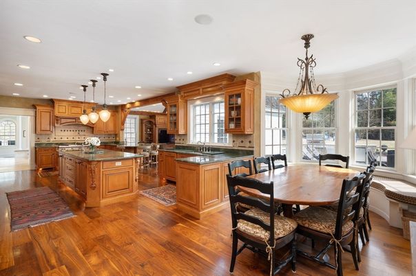Dining room, Interior, Kitchen, Pendant Lights, Recessed Lighting, Wood Texture Flooring