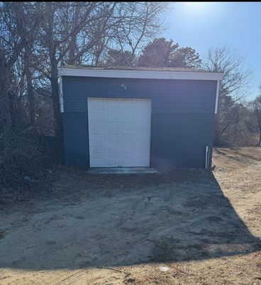 Detached Garage, Exterior