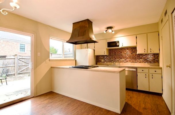 Interior, Kitchen, Wood Texture Flooring