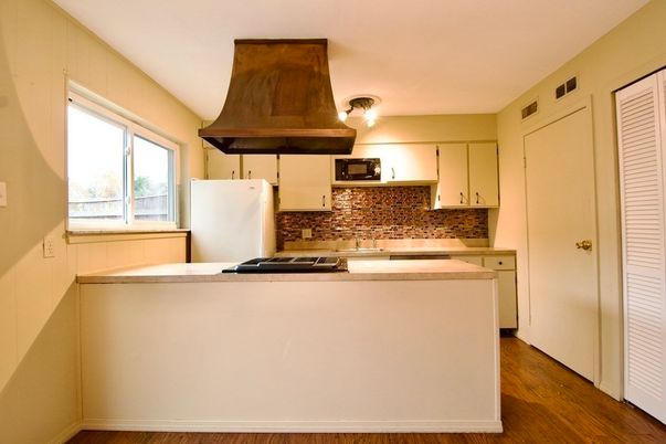 Interior, Kitchen, Wood Texture Flooring