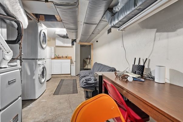 Interior, Washer