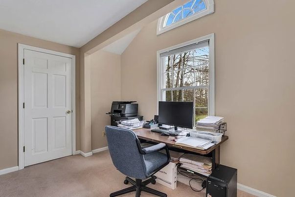 Home Office, Interior
