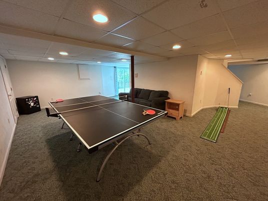 Game Room, Interior, Recessed Lighting
