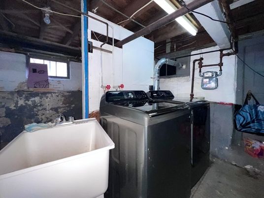 Interior, Washer