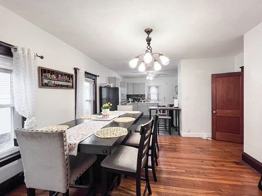 Chandelier, Dining room, Interior, Kitchen, Wood Texture Flooring