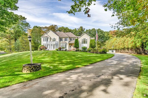 Backyard, Exterior, Facade, French Provincial