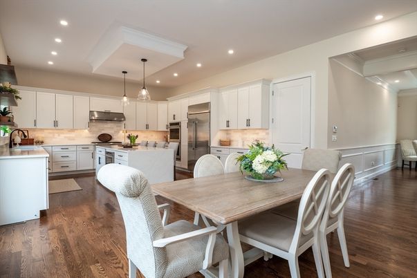 Dining room, Interior, Kitchen, Pendant Lights, Recessed Lighting, Stainless Steel Appliances, Wood Texture Flooring