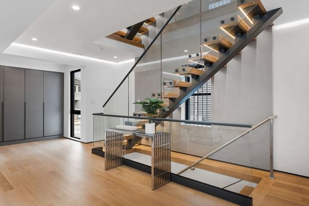 Interior, Recessed Lighting, Wood Texture Flooring