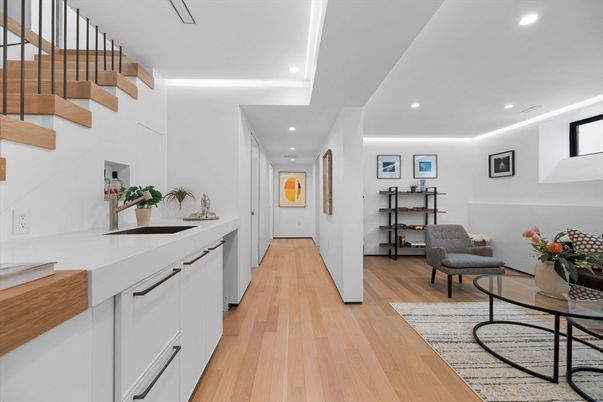 Interior, Recessed Lighting, Wood Texture Flooring