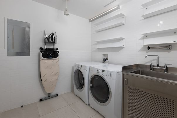 Interior, Washer