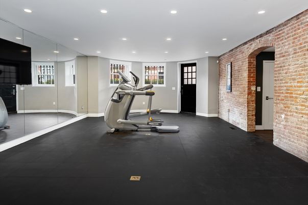 Fitness Equipment, Interior, Recessed Lighting, Stone Walls