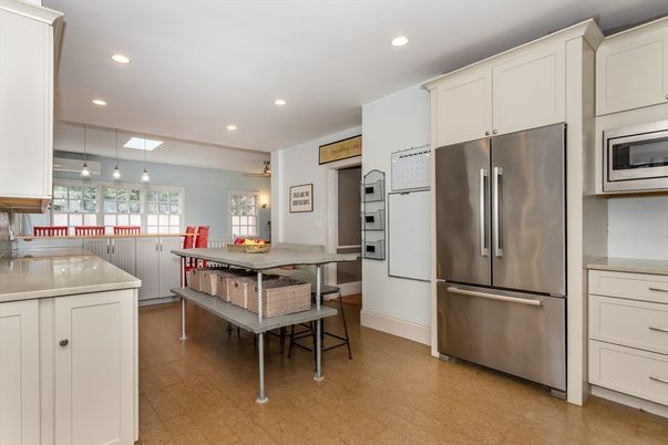 Dining room, Interior, Kitchen, Pendant Lights, Recessed Lighting, Stainless Steel Appliances