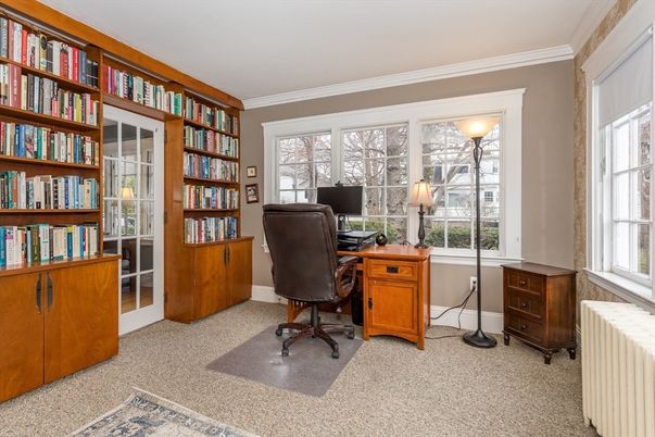 Home Office, Interior