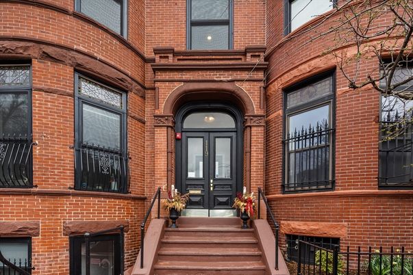 Exterior, Facade, Brick Facade, Rowhouse