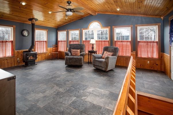 Fireplace, Interior, Living room, Recessed Lighting, Wooden Beams, Wooden Ceilings