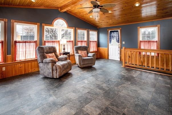 Interior, Living room, Recessed Lighting, Wooden Beams, Wooden Ceilings