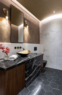 Bathroom, Dual Sink Vanities, Interior, Recessed Lighting