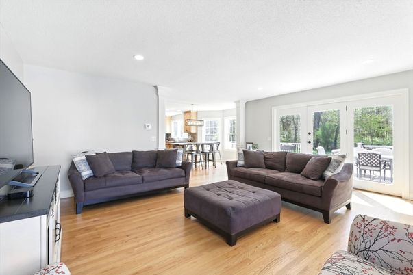 Dining room, Interior, Kitchen, Living room, Pendant Lights, Recessed Lighting, Wood Texture Flooring