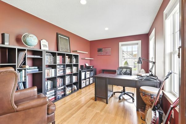 Home Office, Interior, Recessed Lighting, Wood Texture Flooring