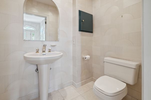 Bathroom, Interior