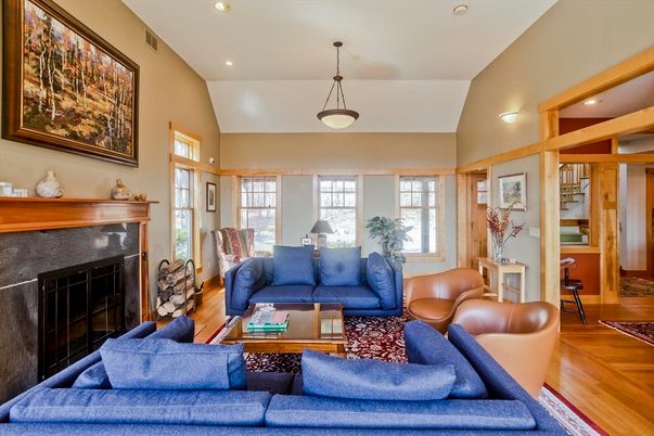 Fireplace, Interior, Living room, Pendant Lights, Recessed Lighting, Wood Texture Flooring