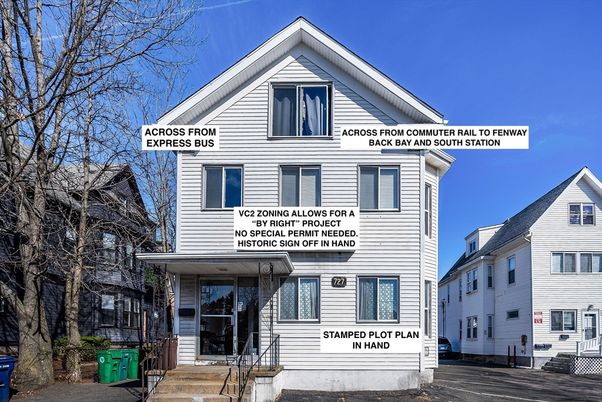 Exterior, Facade, Queen Anne Victorian