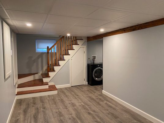 Interior, Recessed Lighting, Utility Closets, Washer, Wood Texture Flooring