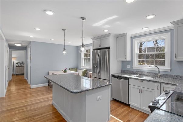 Dining room, Interior, Kitchen, Pendant Lights, Recessed Lighting, Stainless Steel Appliances, Wood Texture Flooring