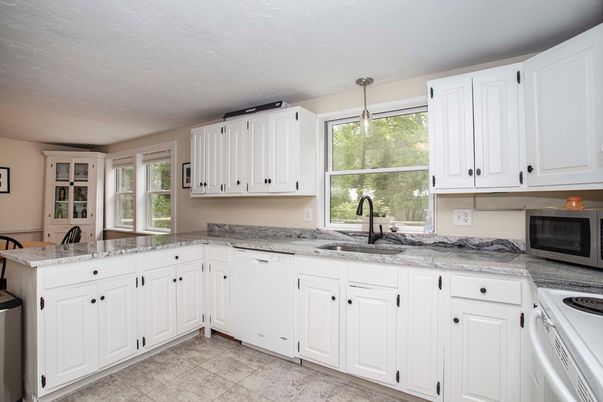 Interior, Kitchen, Pendant Lights