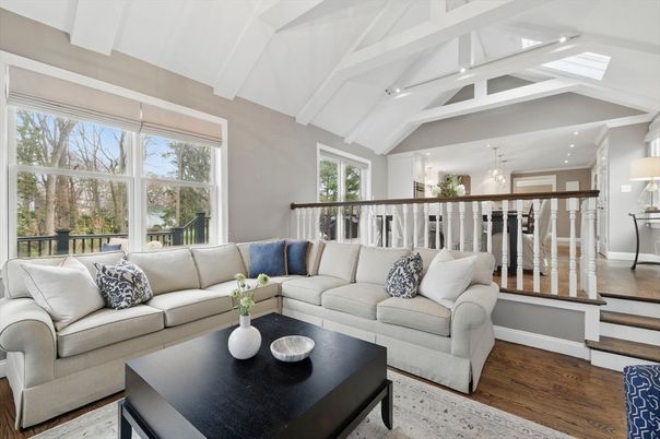 Interior, Kitchen, Living room, Pendant Lights, Recessed Lighting, Wood Texture Flooring