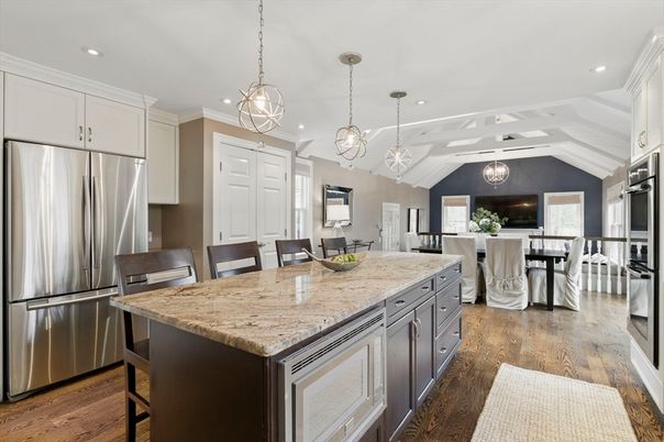 Chandelier, Dining room, Interior, Kitchen, Pendant Lights, Recessed Lighting, Stainless Steel Appliances, Wood Texture Flooring