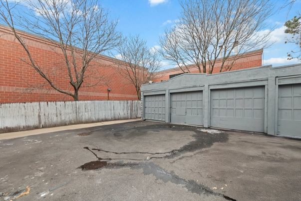 Detached Garage, Exterior