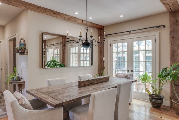 Chandelier, Dining room, Interior, Recessed Lighting, Wood Texture Flooring