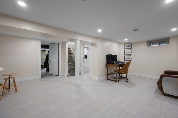 Home Office, Interior, Recessed Lighting, Wood Texture Flooring