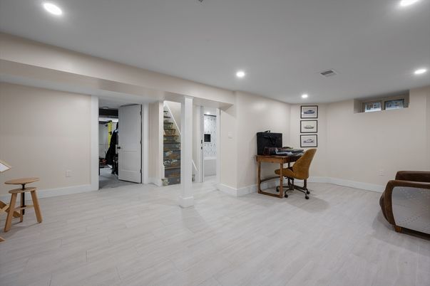 Home Office, Interior, Recessed Lighting, Wood Texture Flooring