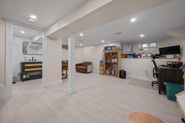 Home Office, Interior, Recessed Lighting, Wood Texture Flooring