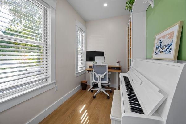 Home Office, Interior, Piano, Recessed Lighting, Wood Texture Flooring