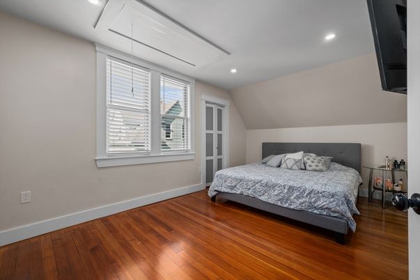 Bedroom, Interior, Recessed Lighting, Wood Texture Flooring
