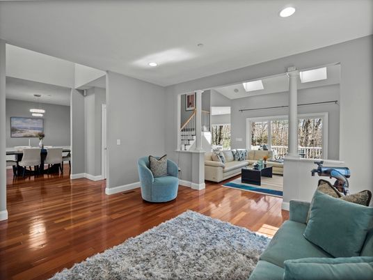 Dining room, Interior, Living room, Pendant Lights, Recessed Lighting, Wood Texture Flooring