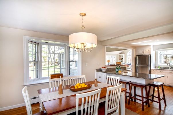 Chandelier, Dining room, Interior, Kitchen, Stainless Steel Appliances, Wood Texture Flooring