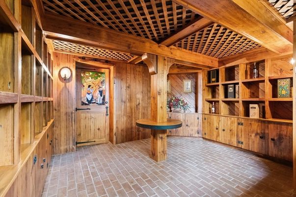 Interior, Wooden Beams, Wooden Walls