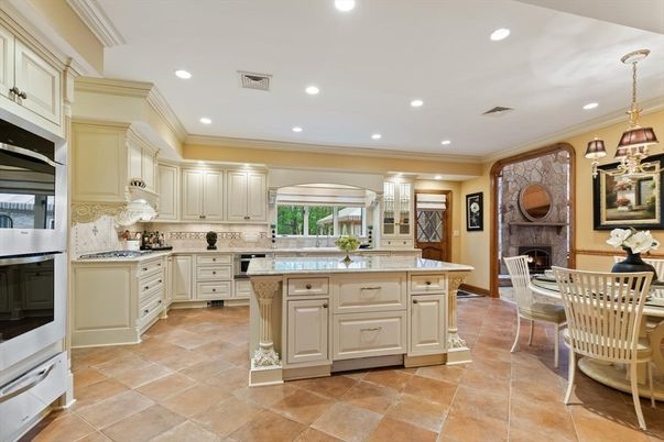 Dining room, Fireplace, Interior, Kitchen, Pendant Lights, Recessed Lighting