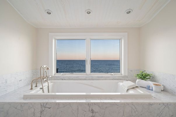 Bathroom, Interior, Recessed Lighting, Water