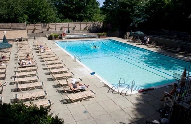 Exterior, Pool