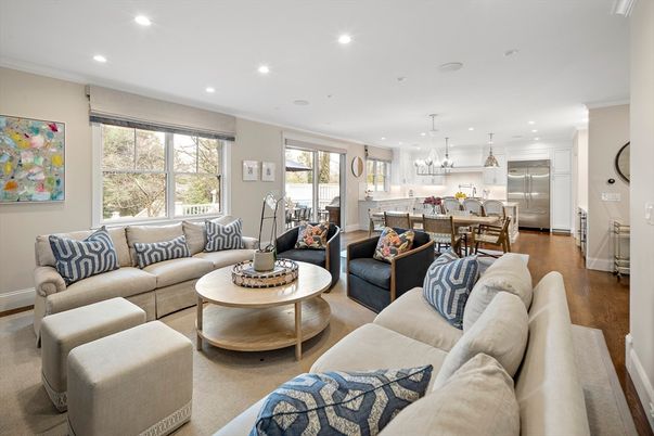 Dining room, Interior, Kitchen, Living room, Pendant Lights, Recessed Lighting, Stainless Steel Appliances, Wood Texture Flooring