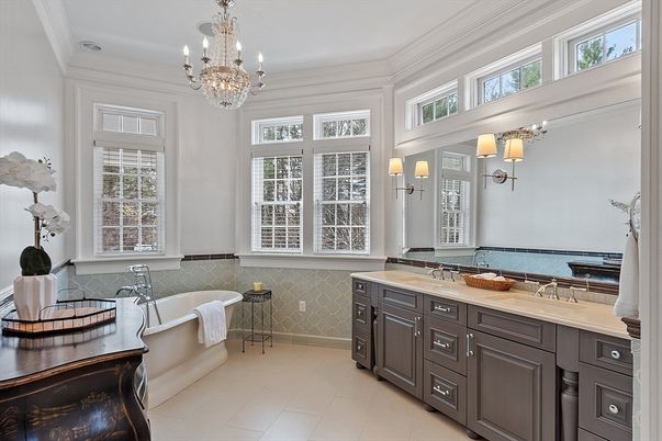 Bathroom, Chandelier, Free Standing Baths, Interior