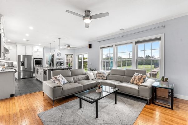 Interior, Kitchen, Living room, Pendant Lights, Recessed Lighting, Stainless Steel Appliances, Wood Texture Flooring